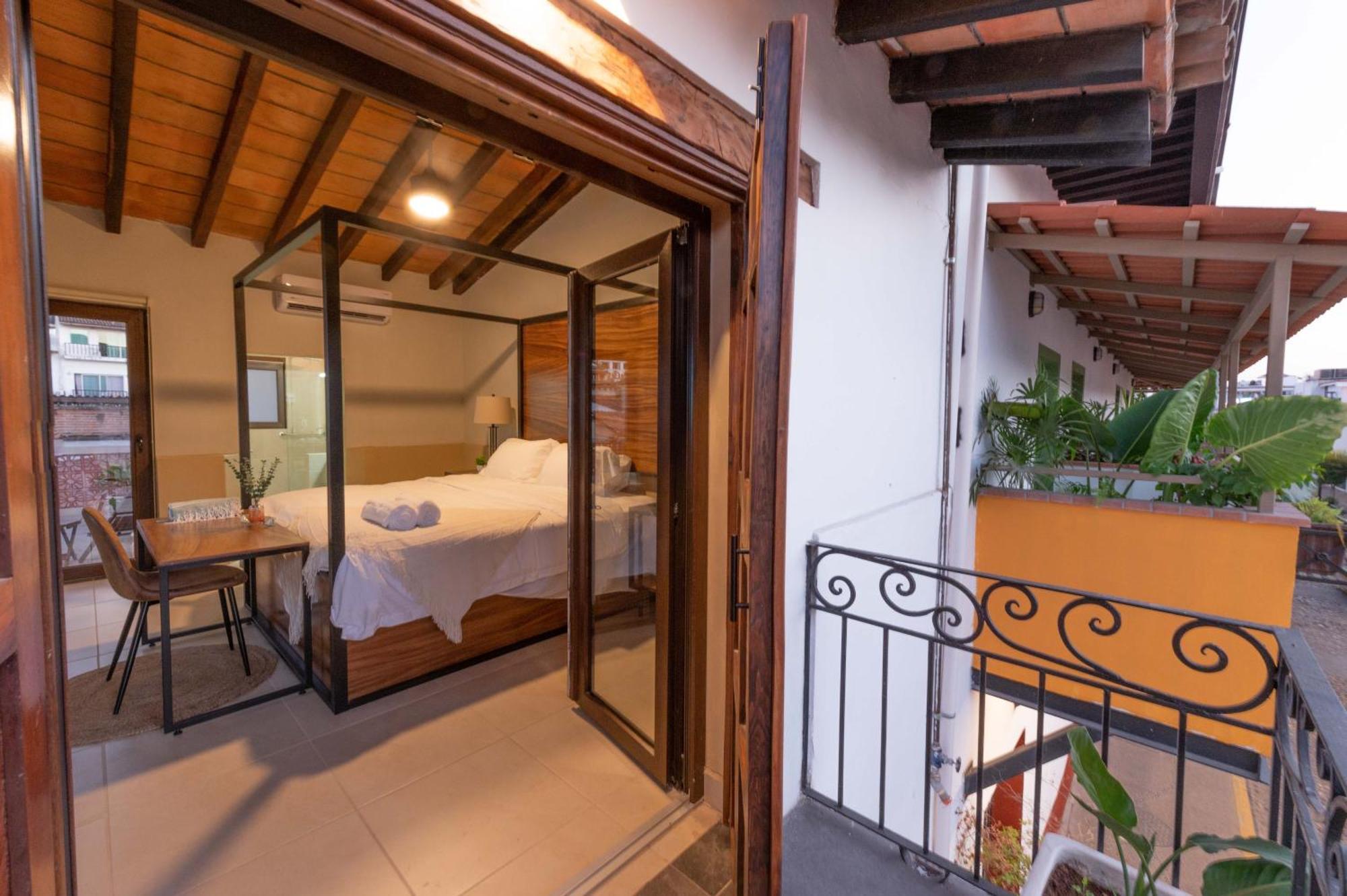 Hotel Casa Victoria Malecon - Adults Only Puerto Vallarta Exterior foto