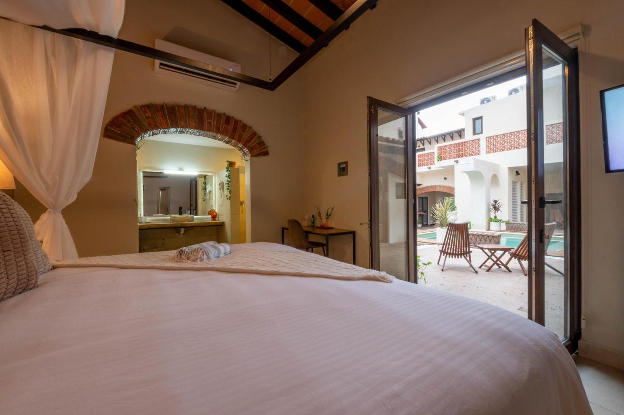 Hotel Casa Victoria Malecon - Adults Only Puerto Vallarta Exterior foto