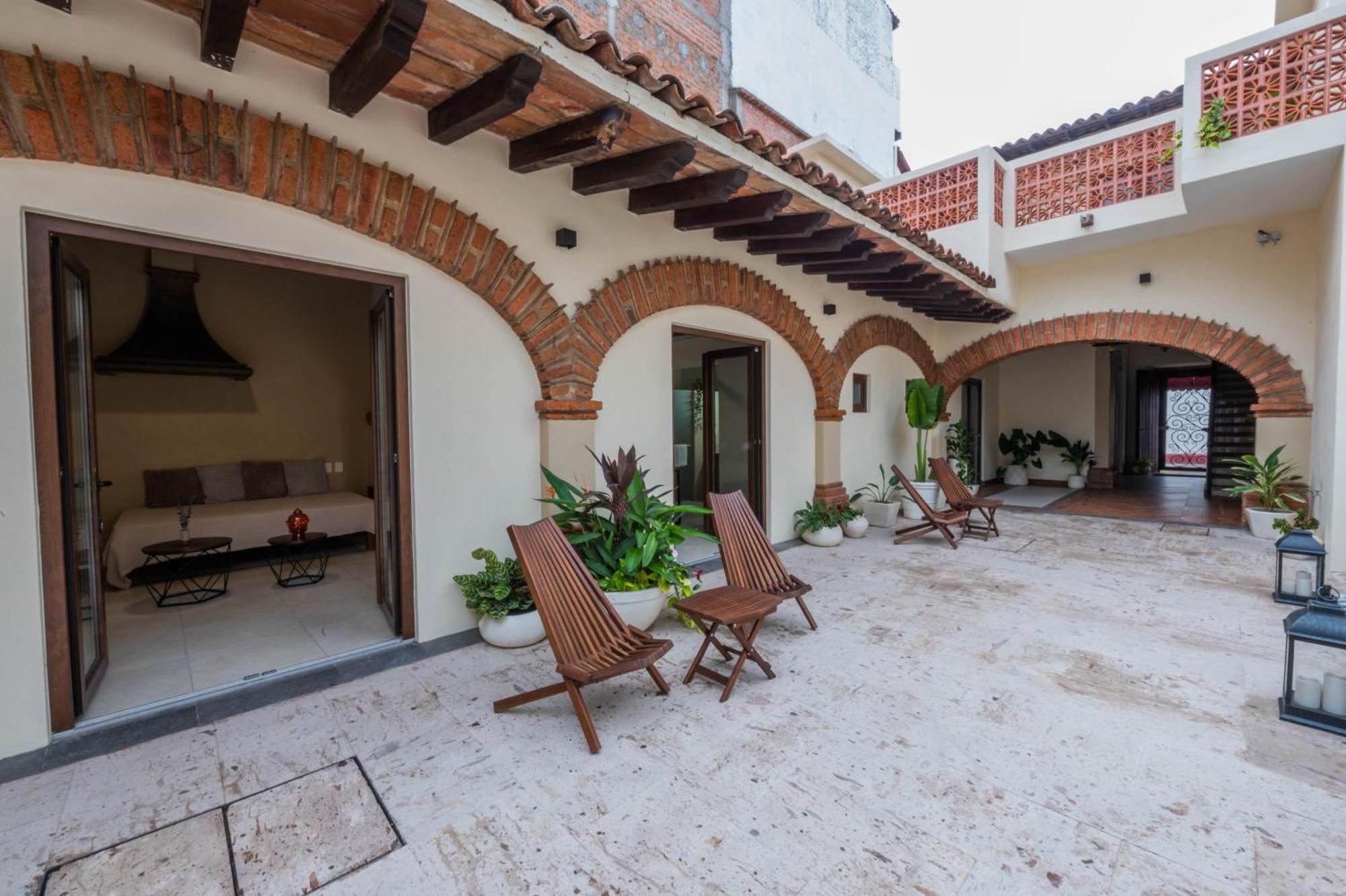 Hotel Casa Victoria Malecon - Adults Only Puerto Vallarta Exterior foto